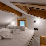 Petit Du Mont Blanc - Happy * Chamonix