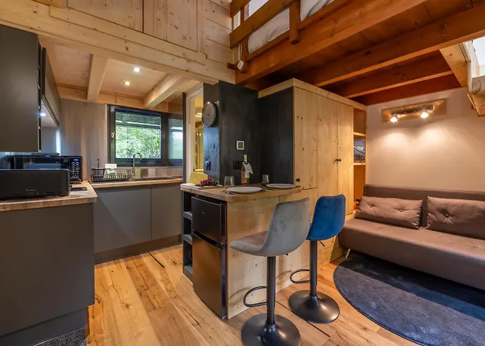 Petit Du Mont Blanc - Happy