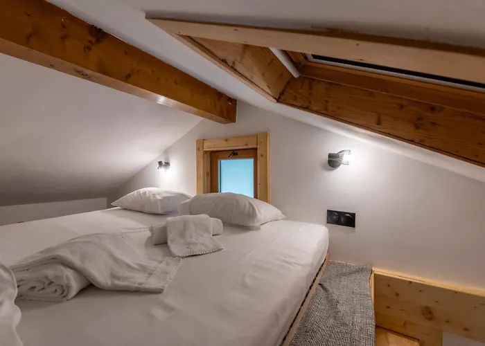 Petit Du Mont Blanc - Happy * 霞慕尼